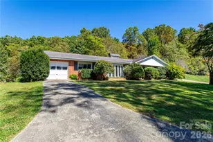 2586 Kim Miller Rd, Lake Toxaway, NC 28747 - Photo 3