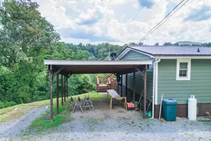 204 Grove Rd, Sylva, NC 28779 - Photo 7