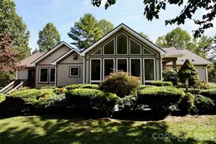 525 Silent Acres Rd, Waynesville, NC 28785 - Photo 1