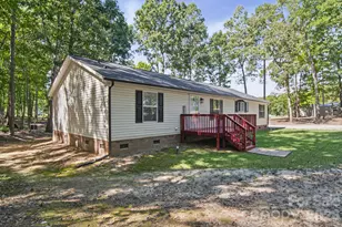 2219 Wade Funderburk Rd, Pageland, SC 29728 - Photo 1