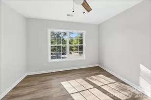 13605 Porter Creek Rd, Charlotte, NC 28262 - Photo 17