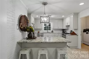 4323 Emory Ln, Charlotte, NC 28211 - Photo 13