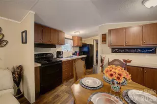 120 Ed Young Rd, Burnsville, NC 28714 - Photo 5