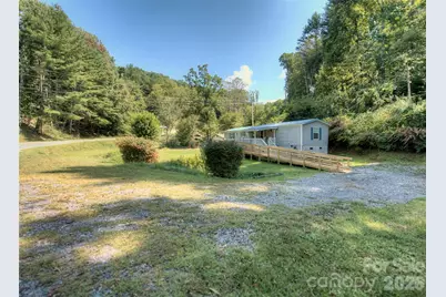 120 Ed Young Road, Burnsville, NC 28714 - Photo 15