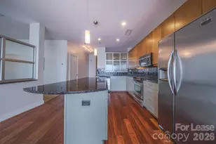 333 W Trade St, Charlotte, NC 28202 - Photo 5