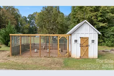 10930 Beatties Ford Road, Huntersville, NC 28078 - Photo 21
