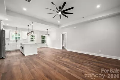 1490 Oakwood Avenue, Kannapolis, NC 28081 - Photo 9