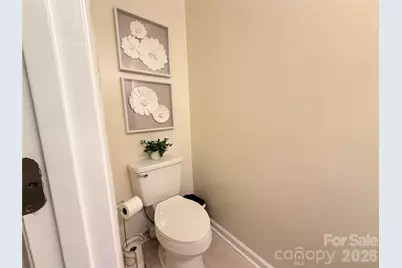 26 11th Avenue NE, Hickory, NC 28601 - Photo 35