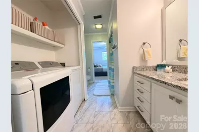 26 11th Avenue NE, Hickory, NC 28601 - Photo 29