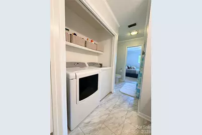 26 11th Avenue NE, Hickory, NC 28601 - Photo 13