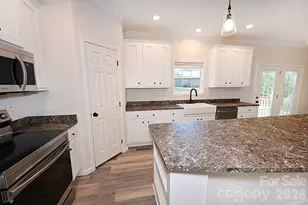 2026 Windigo St, Newton, NC 28658 - Photo 7