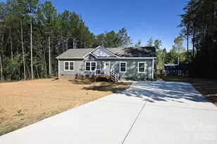 2063 Vance St, Newton, NC 28658 - Photo 5
