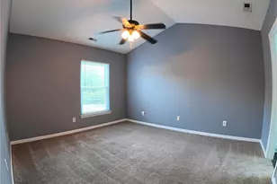 176 W Walnut Ave, Mount Holly, NC 28120 - Photo 11