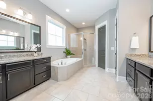 18928 Cypress Garden Dr, Davidson, NC 28036 - Photo 19