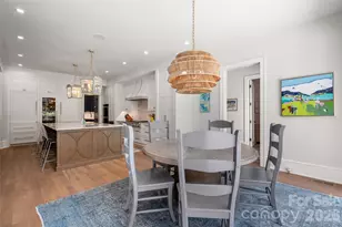 2111 Cortelyou Rd, Charlotte, NC 28211 - Photo 9