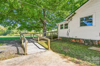 1892 W Memorial Highway, Union Grove, NC 28689 - Photo 27