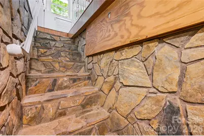 1892 W Memorial Highway, Union Grove, NC 28689 - Photo 25