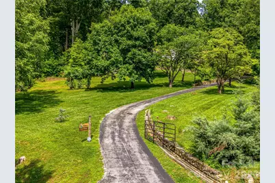 170 Twin Springs Road, Hendersonville, NC 28792 - Photo 5
