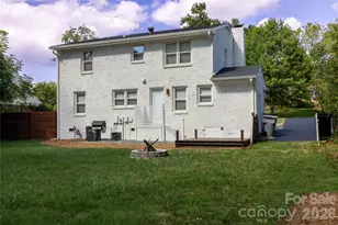 7055 Crossridge Rd, Charlotte, NC 28214 - Photo 39
