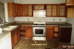 115 Hawkins Ave, Salisbury, NC 28144 - Photo 9