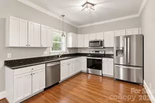 1912 Parson Dr, Charlotte, NC 28205 - Photo 11