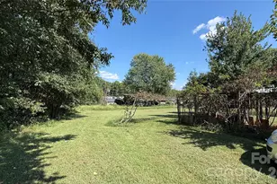 1517 Barcose St SW, Lenoir, NC 28645 - Photo 9