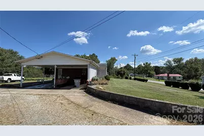 1517 Barcose Street SW, Lenoir, NC 28645 - Photo 5