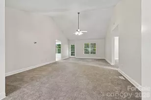 3656 Woodgreen Dr, Lincolnton, NC 28092 - Photo 9