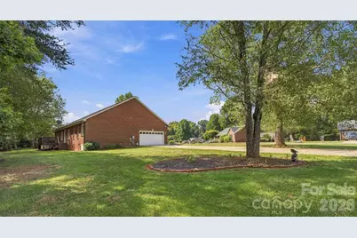 3656 Woodgreen Drive, Lincolnton, NC 28092 - Photo 5