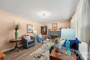 1410 36th Ave Dr NE, Hickory, NC 28601 - Photo 5