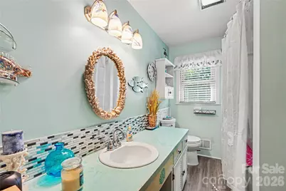 1410 36th Avenue Drive NE, Hickory, NC 28601 - Photo 17