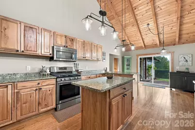 598 Valle Meadows Trail, Sugar Grove, NC 28679 - Photo 7