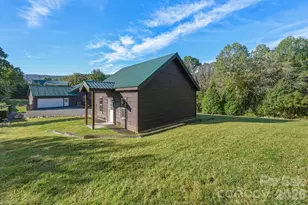 598 Valle Meadows Trail, Sugar Grove, NC 28679 - Photo 33