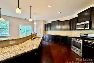 7703 Kelburn Ln, Charlotte, NC 28273 - Photo 13