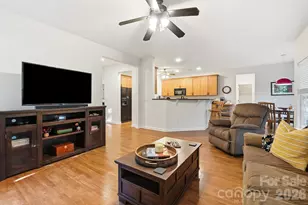 2100 Pineapple Ct, Matthews, NC 28105 - Photo 7