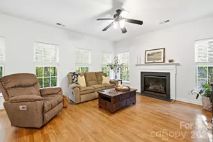 2100 Pineapple Ct, Matthews, NC 28105 - Photo 5