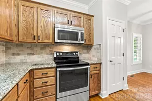 1471 Porch Swing Ln, Matthews, NC 28104 - Photo 7