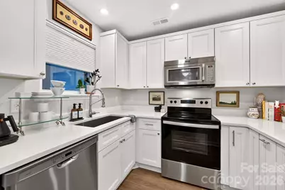 300 E Park Avenue #30, Charlotte, NC 28203 - Photo 11