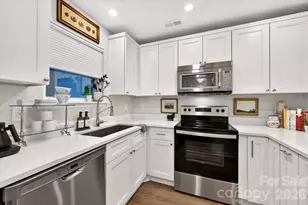 300 E Park Ave, Charlotte, NC 28203 - Photo 11