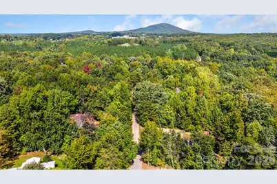 3285 Falcon Ridge Road, Maiden, NC 28650 - Photo 3