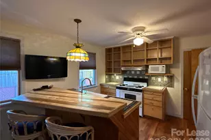 4344 University Dr, Charlotte, NC 28209 - Photo 5