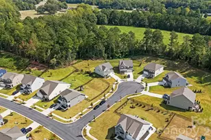 107 Hollywood Ct, Troutman, NC 28166 - Photo 37