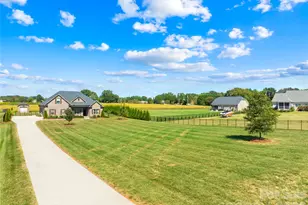 2107 Parrothead Dr, Monroe, NC 28110 - Photo 5