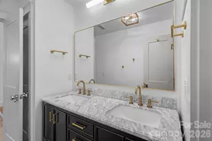 19610 Weaver's Cir, Cornelius, NC 28031 - Photo 23