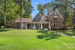19610 Weaver's Cir, Cornelius, NC 28031 - Photo 1