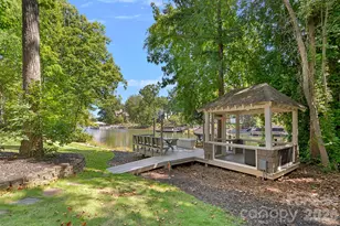 19610 Weaver's Cir, Cornelius, NC 28031 - Photo 31