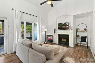 423 W 8th St, Charlotte, NC 28202 - Photo 5