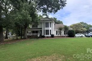 2308 Heathershire Ln, Matthews, NC 28105 - Photo 31