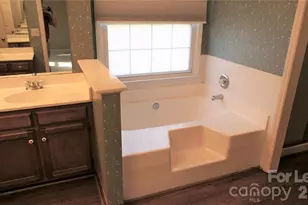 2308 Heathershire Ln, Matthews, NC 28105 - Photo 23