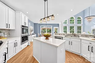11528 Essex Fells Dr, Charlotte, NC 28277 - Photo 15